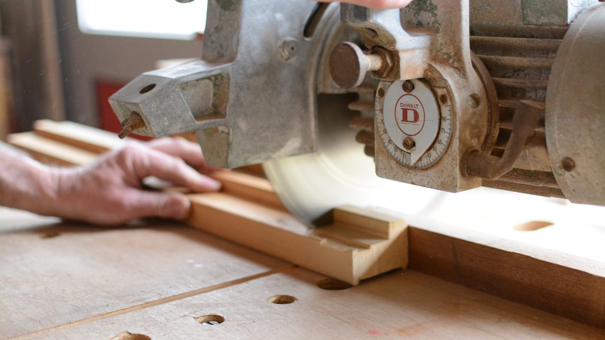 Pourquoi faire appel à un professionnel pour vos travaux de menuiserie à Bourgoin Jallieu ?