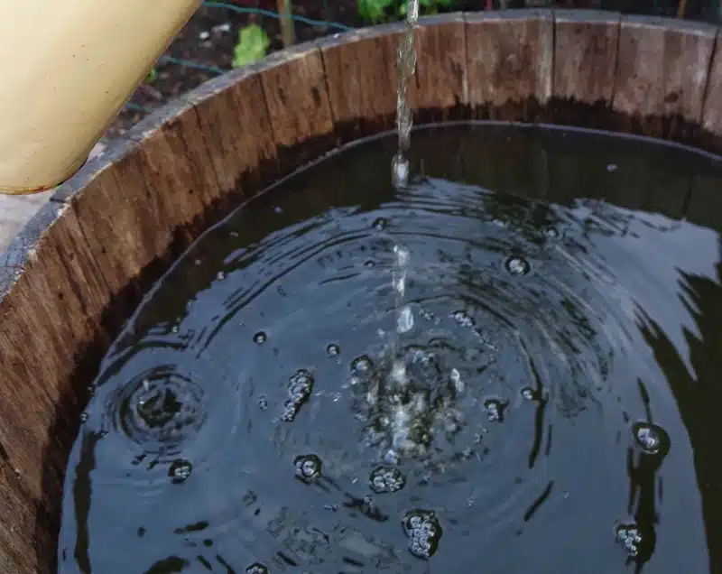 Techniques durables pour une gestion efficace de l'eau de pluie à domicile